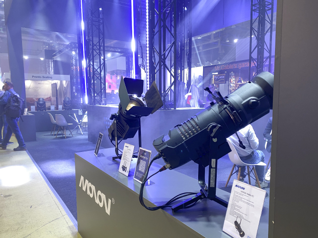 Компактные мультимедийные и световые решения от Hi-Tech Media на выставке light+audio tec , фото-23